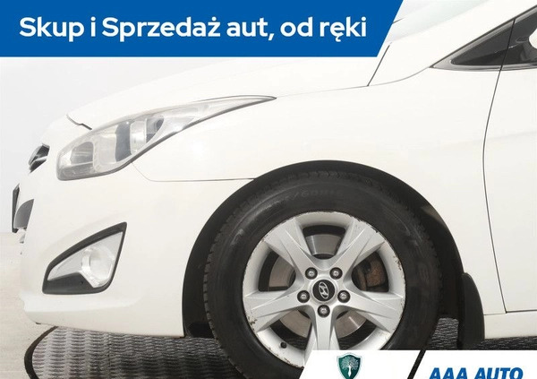 Hyundai i40 cena 36000 przebieg: 202207, rok produkcji 2013 z Czerwionka-Leszczyny małe 211